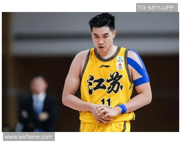 吴冠希：从篮球新星到职业生涯巅峰的励志之路与成长故事
